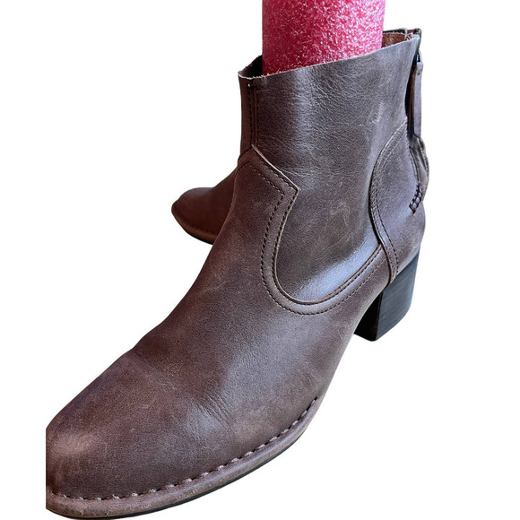 Women’s UGG Bandara Ankle Boot Sahara / Size -7 - Picture 3 of 11